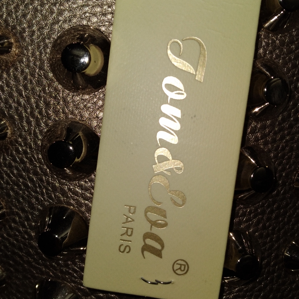 Purses - Picture 5 of 16